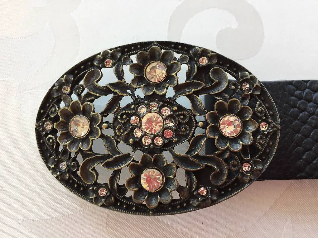 Ledergurt schwarz mit Blingbling Schnalle