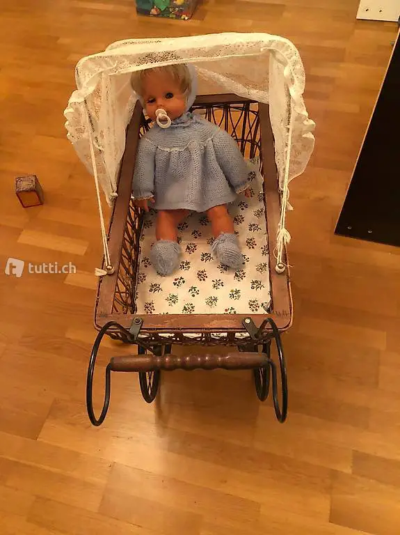 Puppenwagen