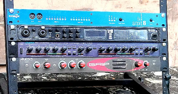 Musikmixer aus den 90er Jahre 1