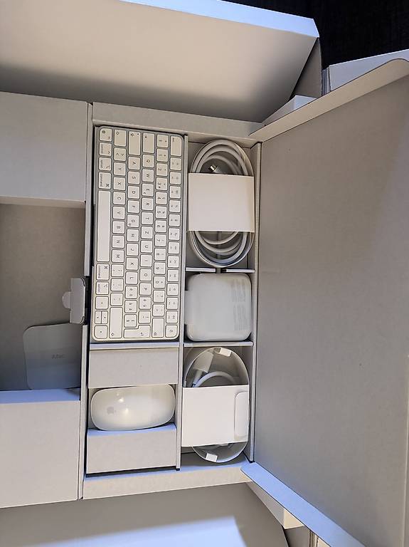 iMac 24" (late 2023 wie neu)