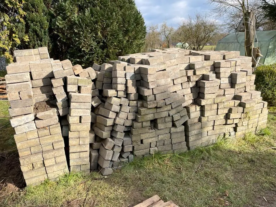 Pflastersteine, grau, zu verschenken