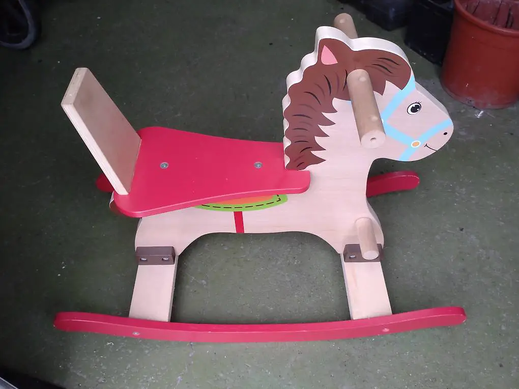 Schaukelpferd neuwertig