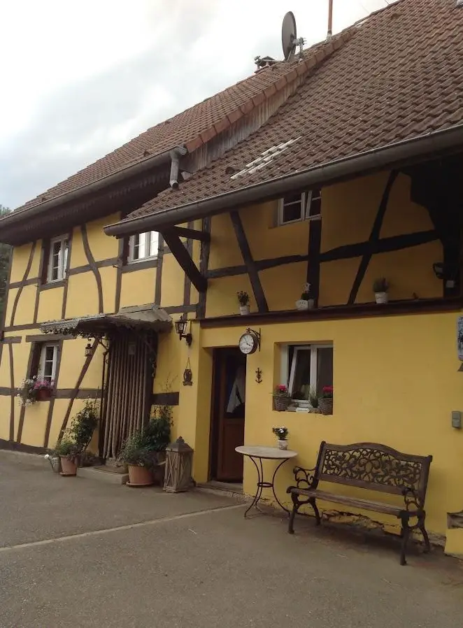 Riegelhaus mit Pferdeinfrastruktur | 15 Min. ab CH-Grenze bei Basel