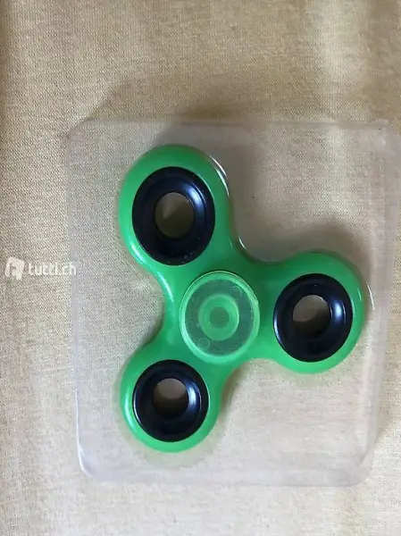 Hand Spinner grün Spiel für Winter und Sommer