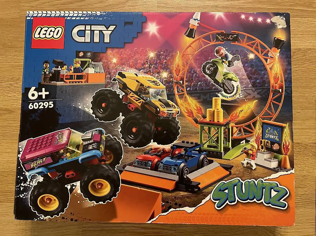 LEGO City 60295 - Stuntshow-Arena