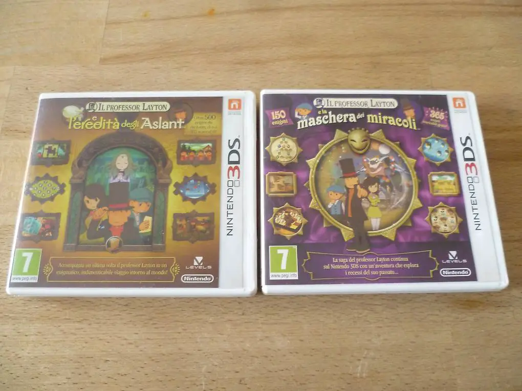 2 Custodie originali e manuali per Professor Layton 3DS