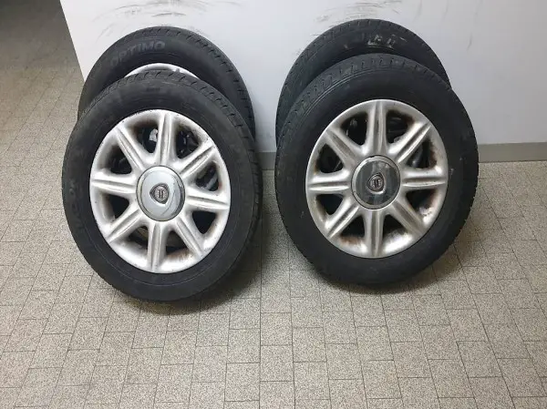  4x Lancia Alu-Felgen inkl. Reifen - 195/60 R15 88V - Sommer