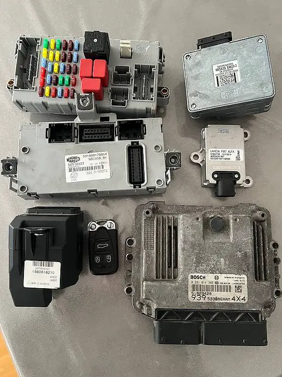 Steuergerät Motor / Kit centralina motore Alfa Romeo 159