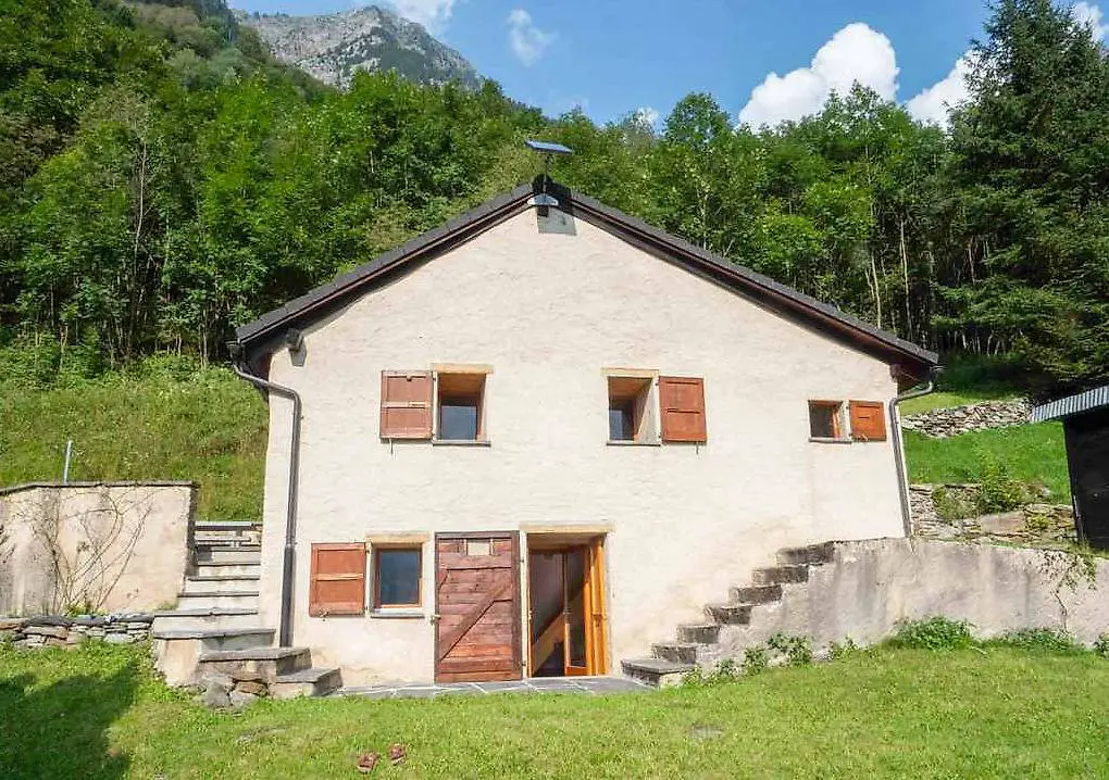 bel rustico con terrazza e vista / schönes Rustico