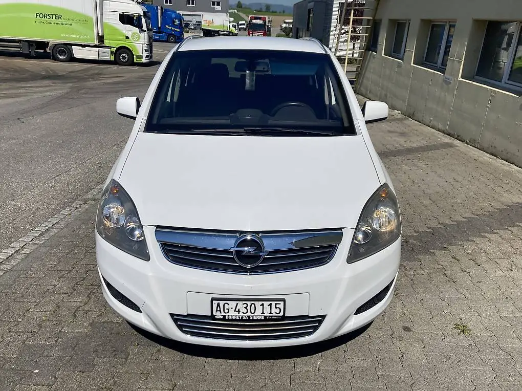 Opel Zafira 2 Liter mfk 6.24 7 platz 183000km
