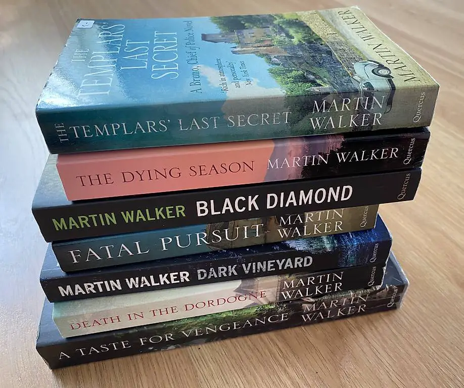 Sammlung von 7 Martin Walker - Bruno, Chief of Police Novel