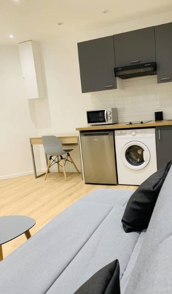 Studio meublé tout confort refait à neuf