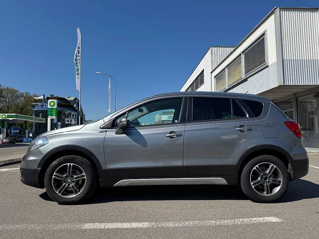 suzuki sx4 s-cross 1.6 pizsulai 4x4 2016 83 000 km mfk neu