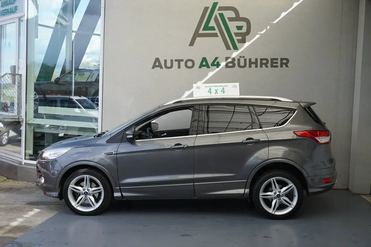 FORD Kuga 2.0 TDCi Titanium S 4WD Automat 163PS mit Anhängerkuppl