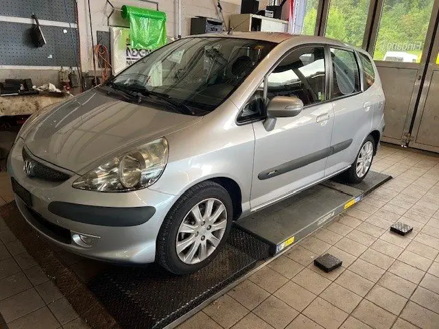 honda jazz 1.4i-dsi es