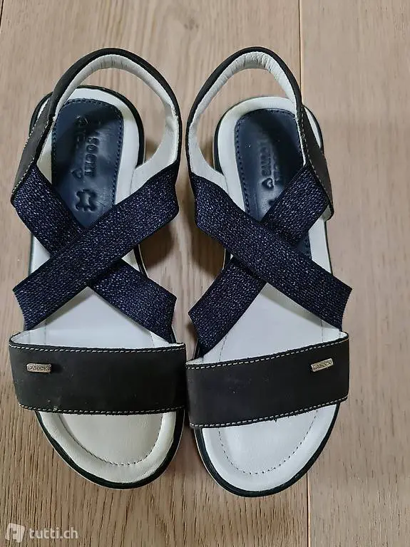 Sandalen Grösse 32