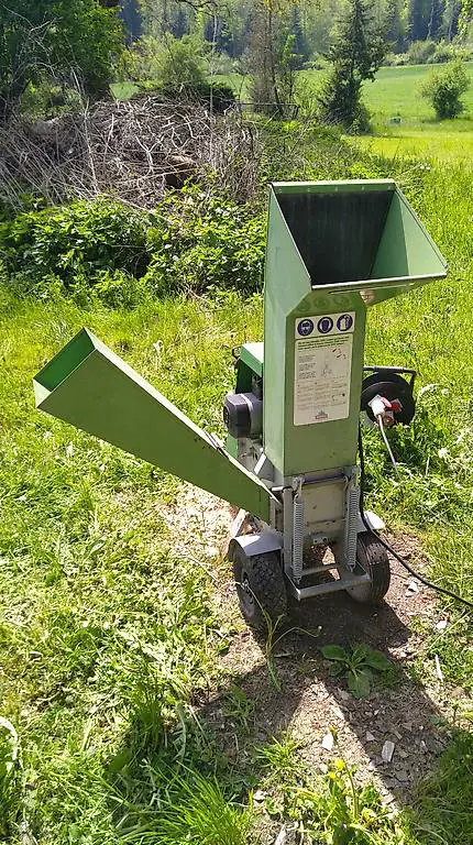 Häcksler, Hacker, Messerhäcksler Holz