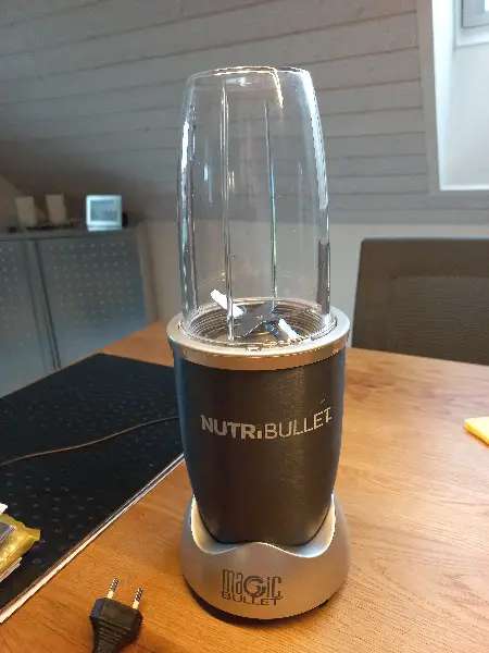 NUTRI-BULLET – Gesunde vitaminreiche Shakes