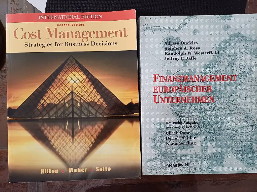 Exclusiv: MBA Fachbücher 2er-Set Finanzmanagement