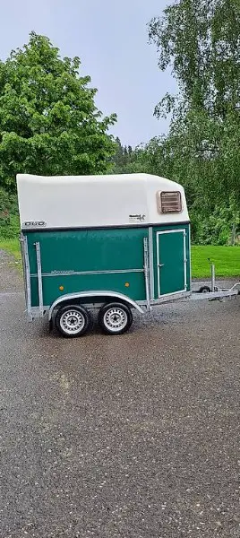Zu Verkaufen Pferdeanhänger/Sachentransportanhänger Böckmann