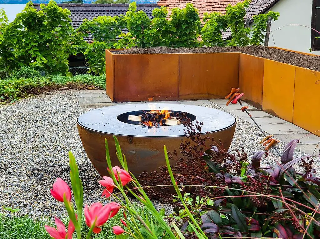 120cm Feuergrill mit 12mm Stahlplatte