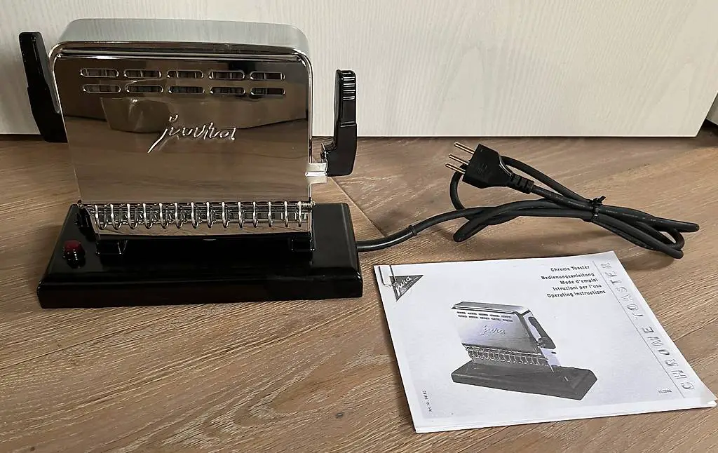 Jura Toaster Typ 150 verchromt Ornaminsockel neuwertig top