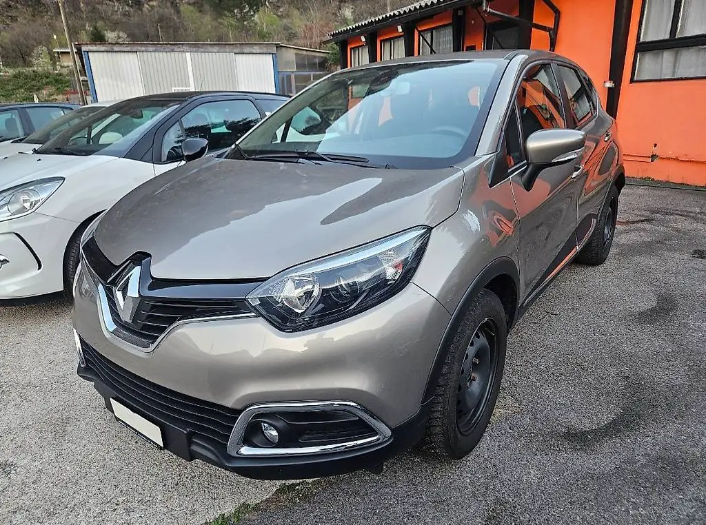 renault captur collaudata solo 47 000 km