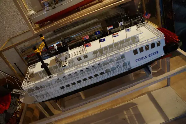 Modellschiff, Mississippi - Dampfer, "CREOLE QUEEN"