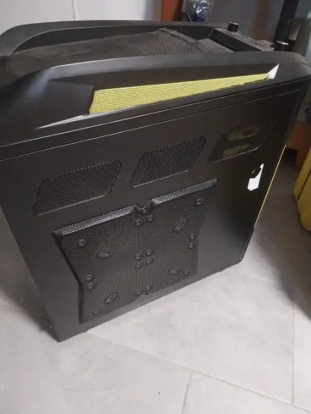 Akasa Venom Toxic Black Full Tower PC