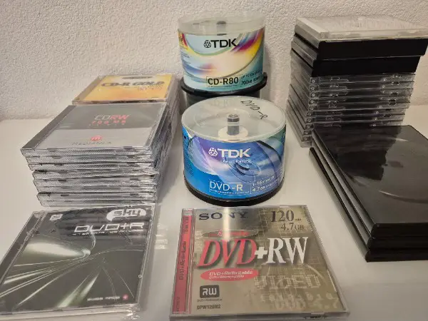 Unbespielte DVD und CD