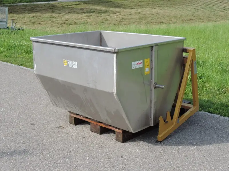 Aebi Suisse, Frontlader Zubehör Abfallmulde 900l