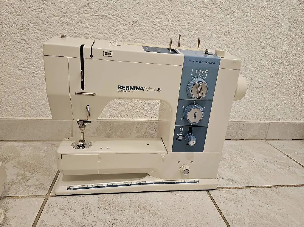 Bernina Nähmaschine 910