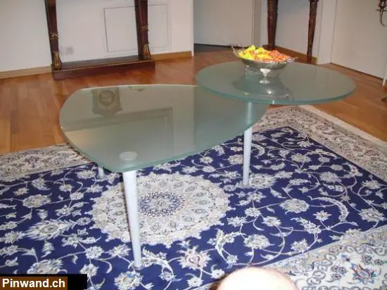 Neuwertig: Exklusiver Salontisch mit Sicherheitsglas zu verkaufen