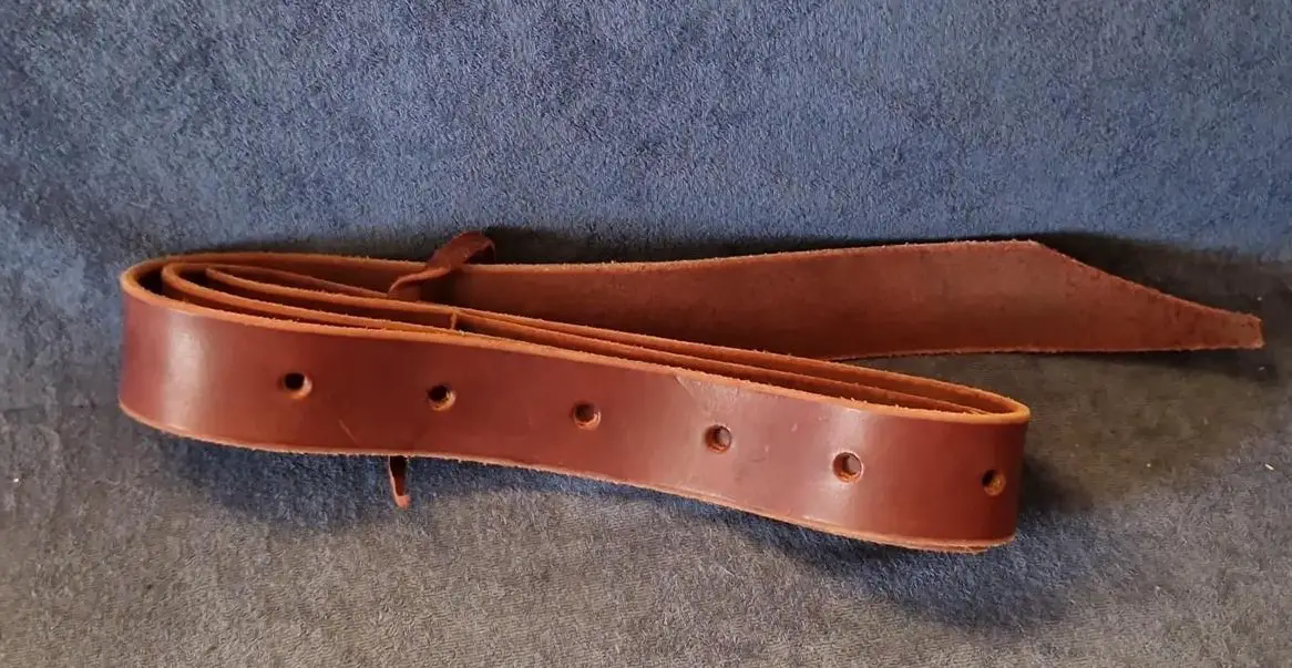 NEU: Tie Strap aus Leder 190cm lang, Western-/Wanderreitsättel