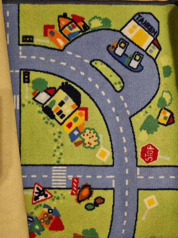 Zu verschenken Spiel-Teppich