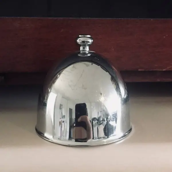  Wir verkaufen Glocken für Buttertöpfe