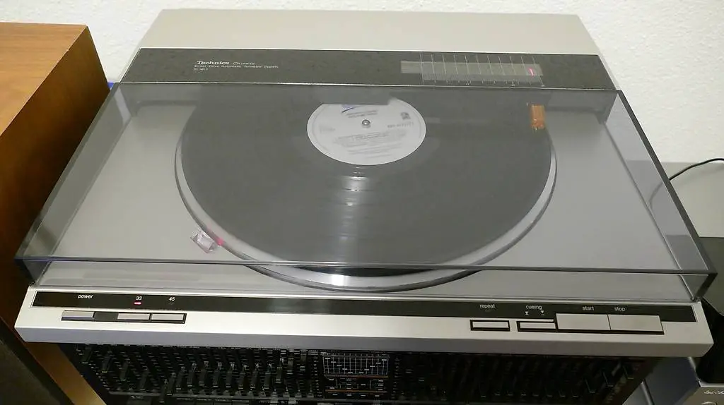 Technics SL-QL1 Vollautomatisches Lineare Tracking Plattensp