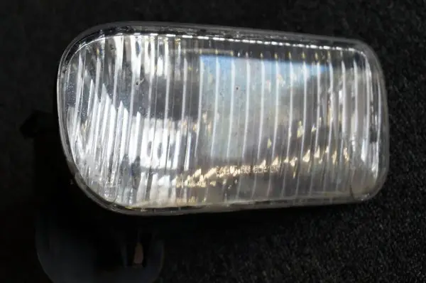 Cadillac STS 1997-05 Nebellampe vorne rechts