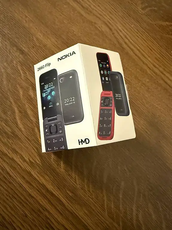 Neues Klapphandy Nokia 2660 Flip