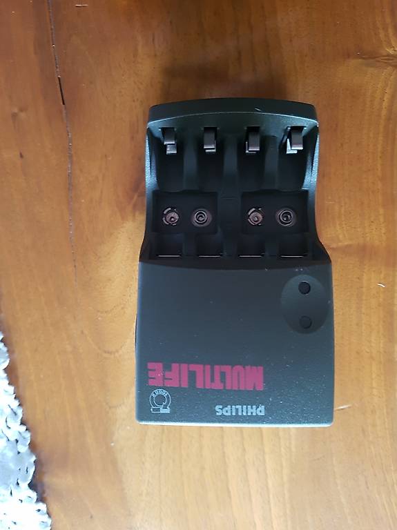 Gerät für aufladbare Batterien