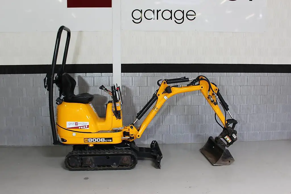 Kleinbagger JCB 8008 mit nur 260 h