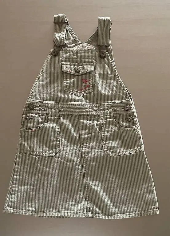 Süsser Oshkosh Latzrock Gr 4T (104)