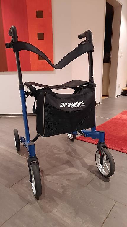 Rollator, Modell Panther, blau, fast neu