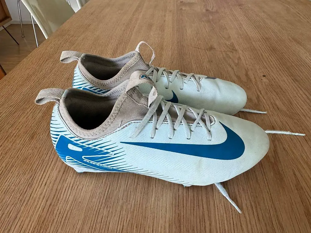 Fussballschuhe nike air zoom- gr. 36.5