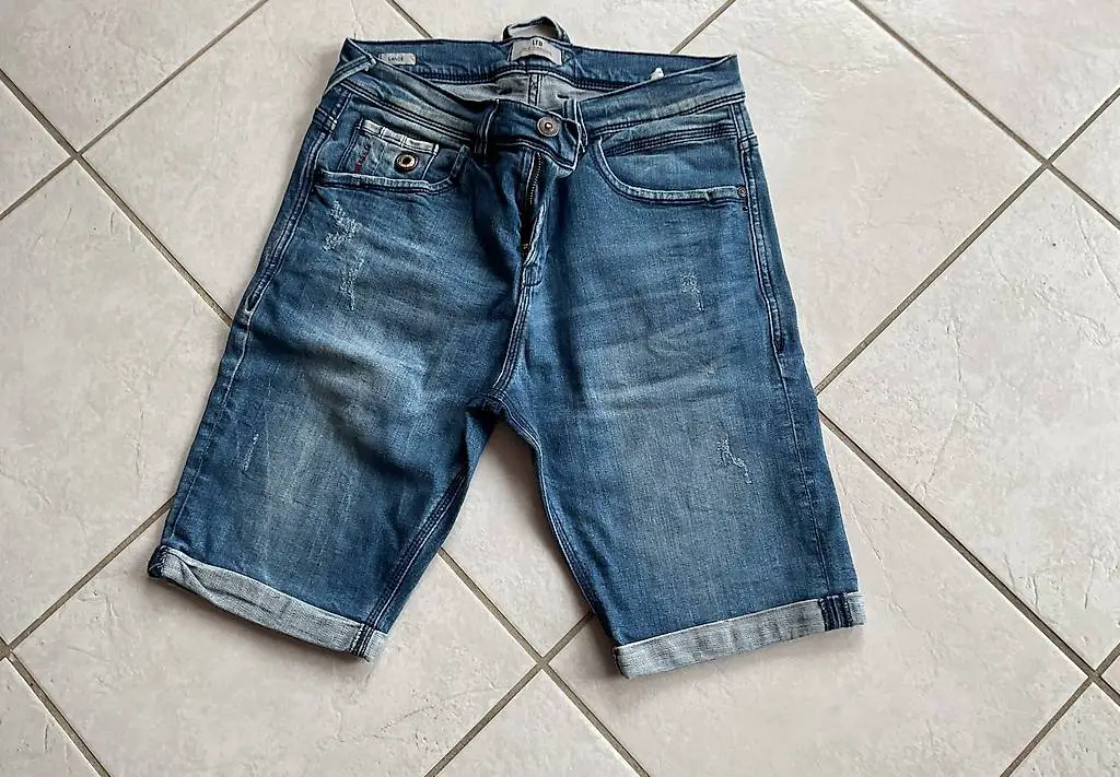 Kurze Jeans