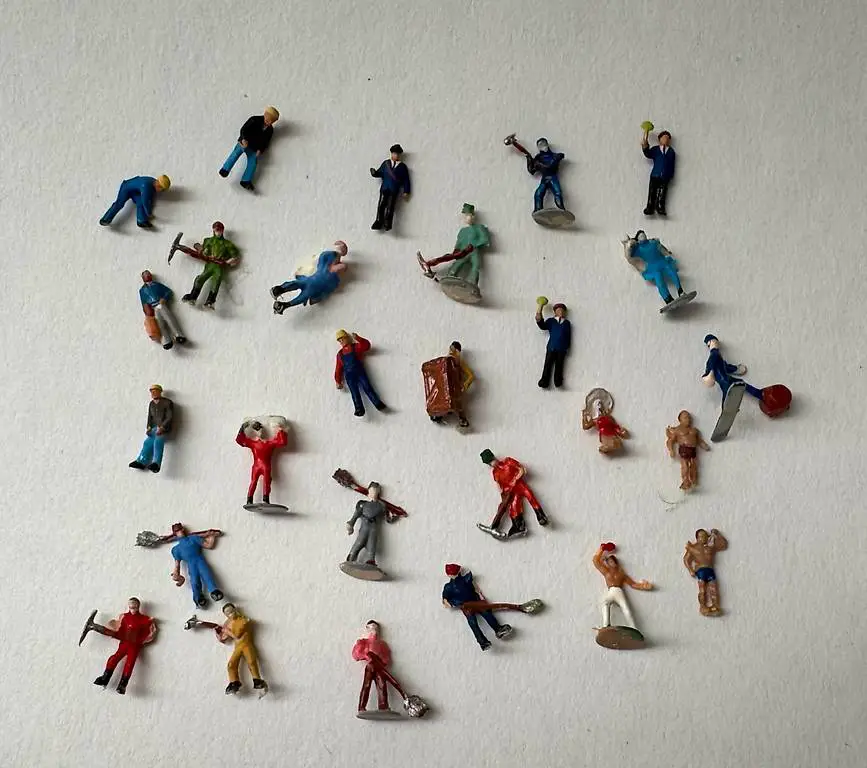 Spur Z - 27 verschiedene Figuren