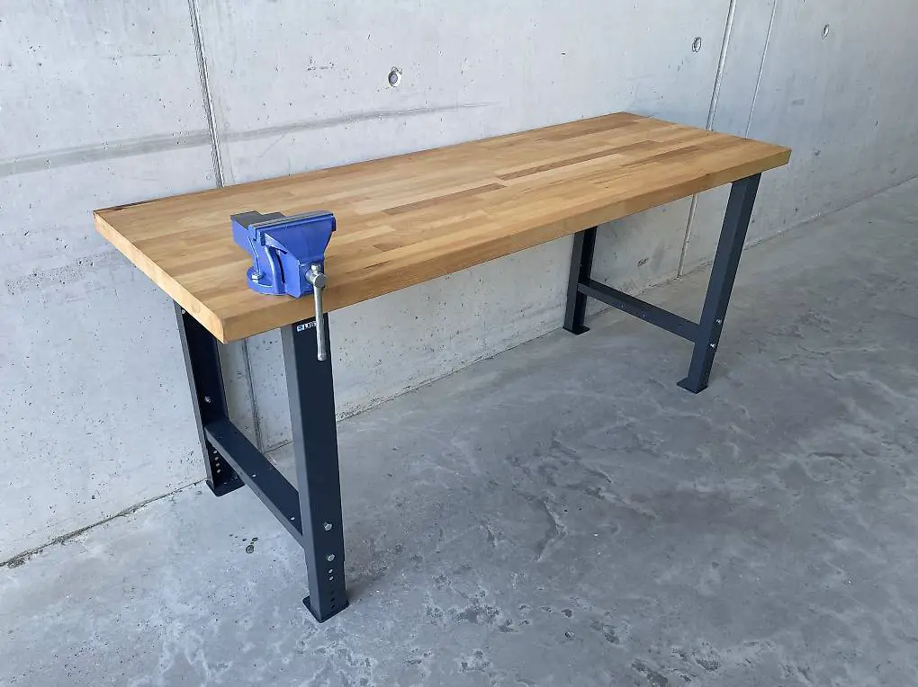 Lista Werkbank Buchenplatte 200x70x4 Höhenverstellbar