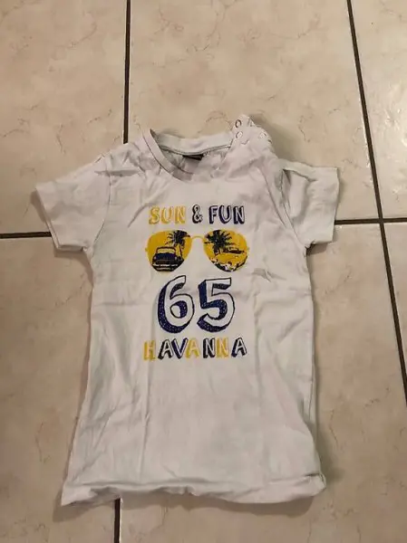 Weisses T-shirt grösse 98