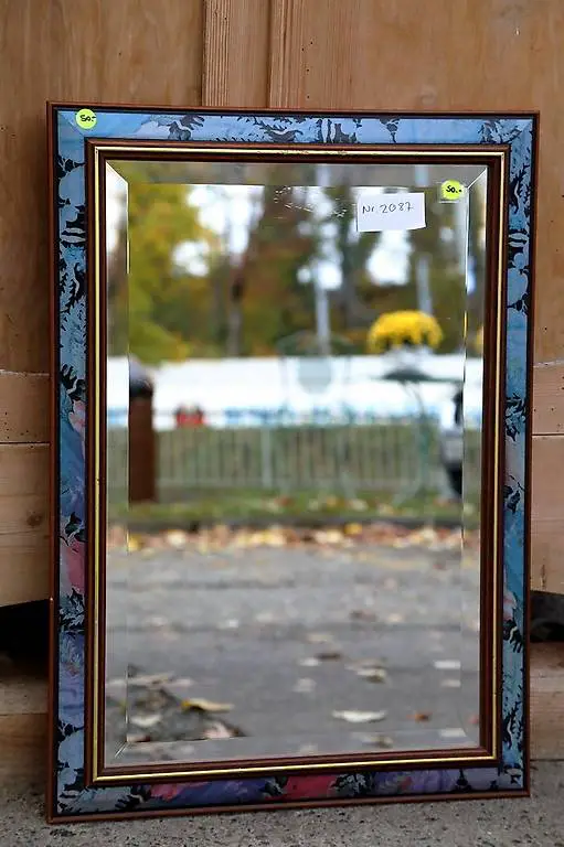 Spiegel mit Facetteschliff, bläulich und gold farben