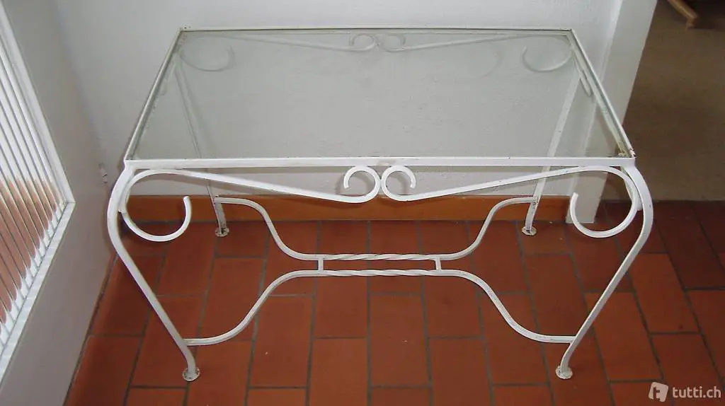 Cooles Blumentischli / Deko-Tischli / Tischchen / Tischlein